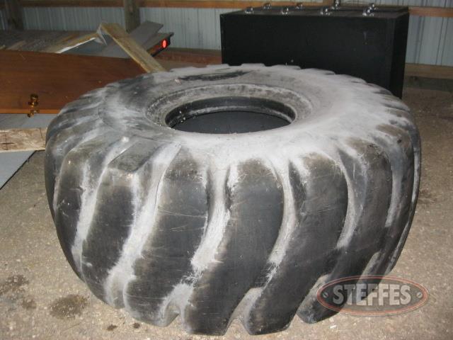 2) 29.5-25 tires, used,_0.JPG